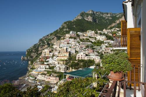 ポジターノ イタリア ホテルプレミアムプロモーションコード Positano booking.com