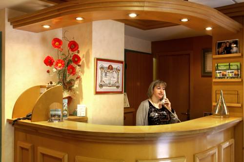 ルルド フランス ホテルプレミアムプロモーションコード Lourdes booking.com