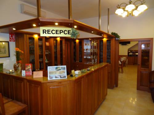 ブルノ チェコ共和国 ホテルプレミアムプロモーションコード Brno booking.com