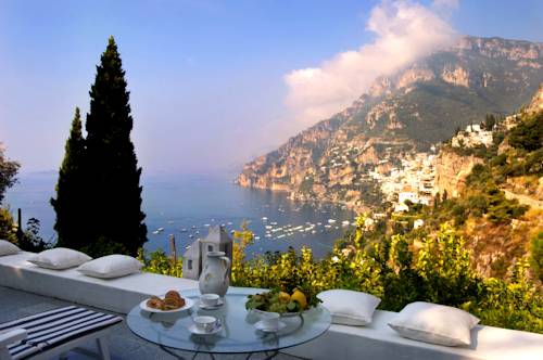 ポジターノ イタリア ホテルプレミアムプロモーションコード Positano booking.com