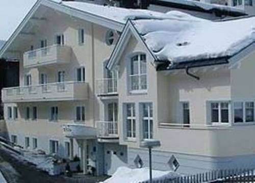 イシュグル オーストリア ホテルプレミアムプロモーションコード Ischgl booking.com