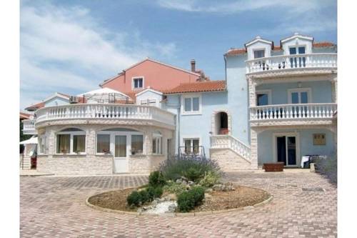ヴォディツェ クロアチア ホテルプレミアムプロモーションコード Vodice booking.com
